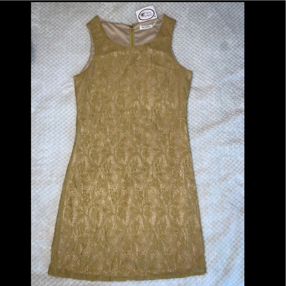 Women’s Boutique Dress Bundle - Picture 3 of 16